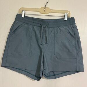 Kuhl Women’s Trekr Pull On Short 4” - size: Medium, color: Dew